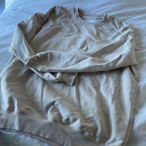 ARITZIA crewneck